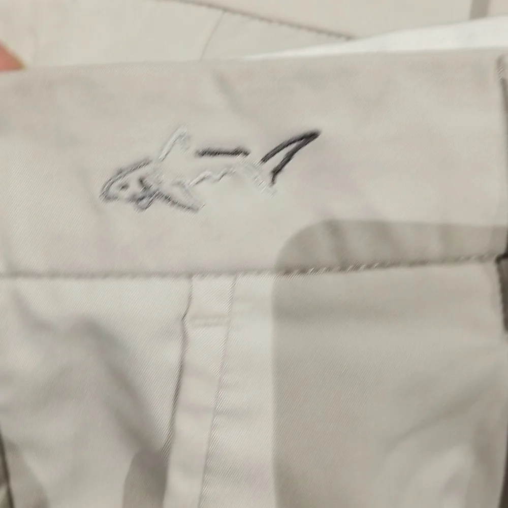 Bundle of golf shorts Greg Norman & Falls Creek Performance like new sz 36 - Picture 4 of 8